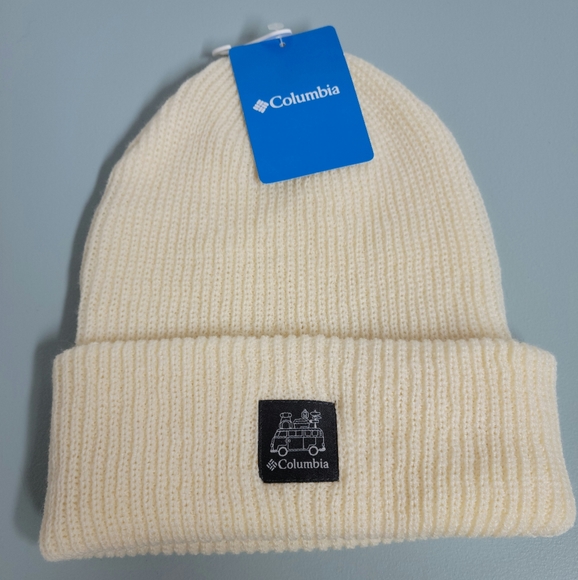 Columbia Accessories - NWT Columbia unisex knitted off white Beanie